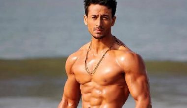 181047100818-VIDEOS_-Tiger-Shroff-goes-in-prep-mode-for-Baaghi-3-with-intense-training