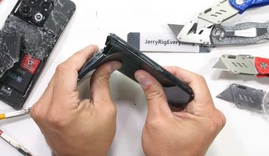 851651217814-OnePlus-10T-durability-test-breaking