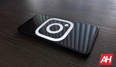 895208358609-Instagram-Logo-Black-scaled-1